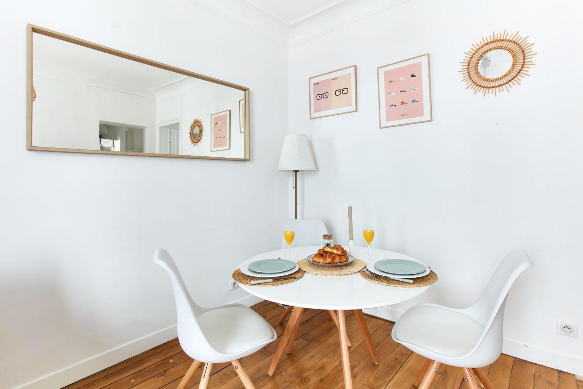 Montmartre 2Br Apartment Paris Eksteriør bilde
